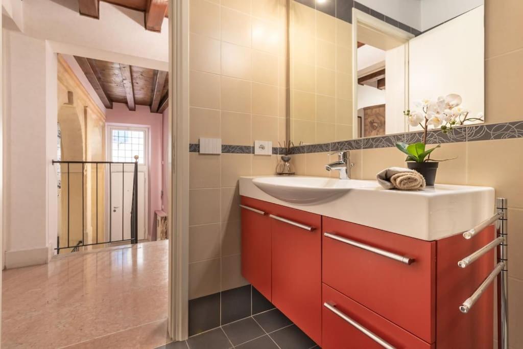 Residenza Angels @Piazzadelleerbe Διαμέρισμα Βερόνα Εξωτερικό φωτογραφία
