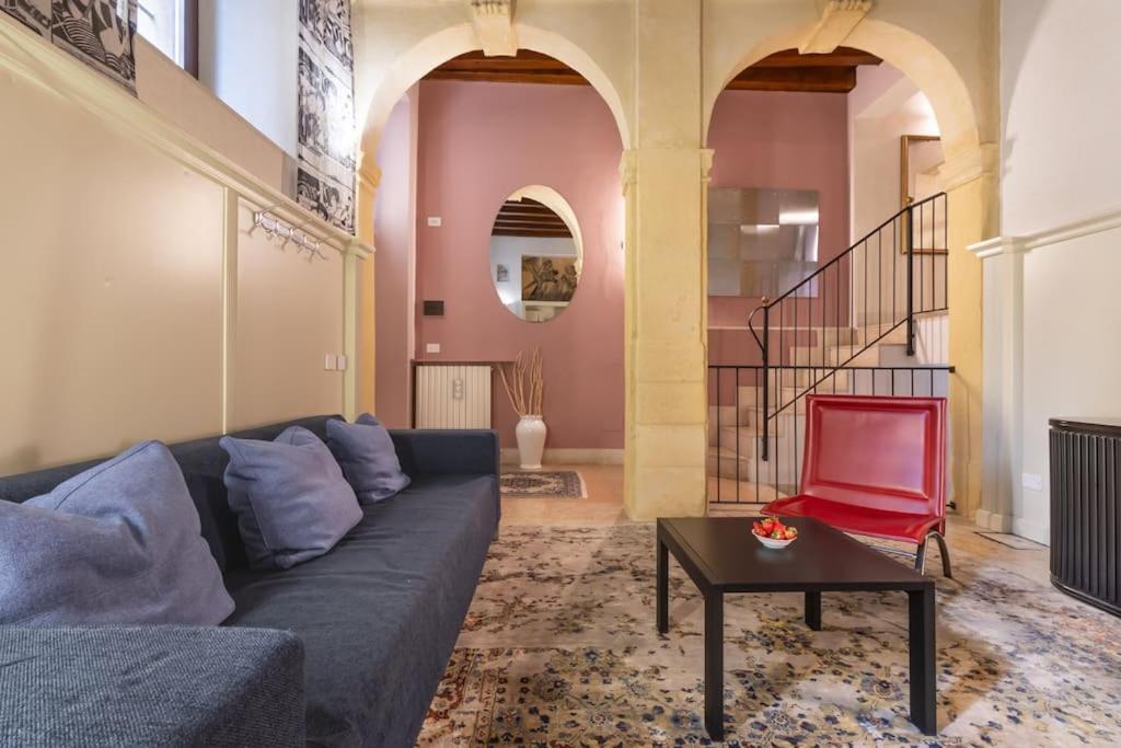 Residenza Angels @Piazzadelleerbe Διαμέρισμα Βερόνα Εξωτερικό φωτογραφία